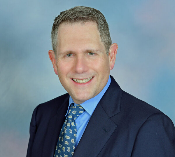 Howard Stolzer